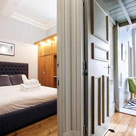 Historic Two Bed Apartment In Heart Of The City บริสตอล ภายนอก รูปภาพ