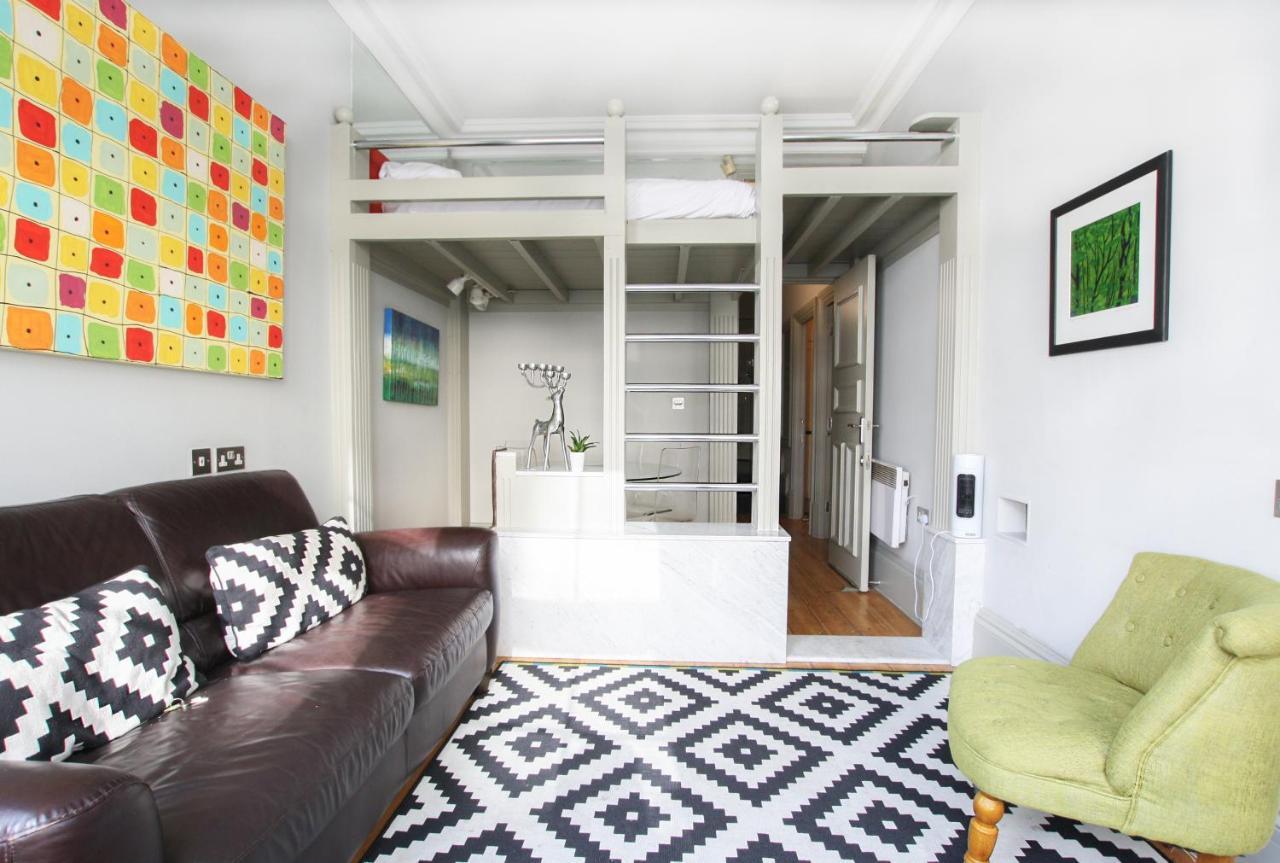 Historic Two Bed Apartment In Heart Of The City บริสตอล ภายนอก รูปภาพ